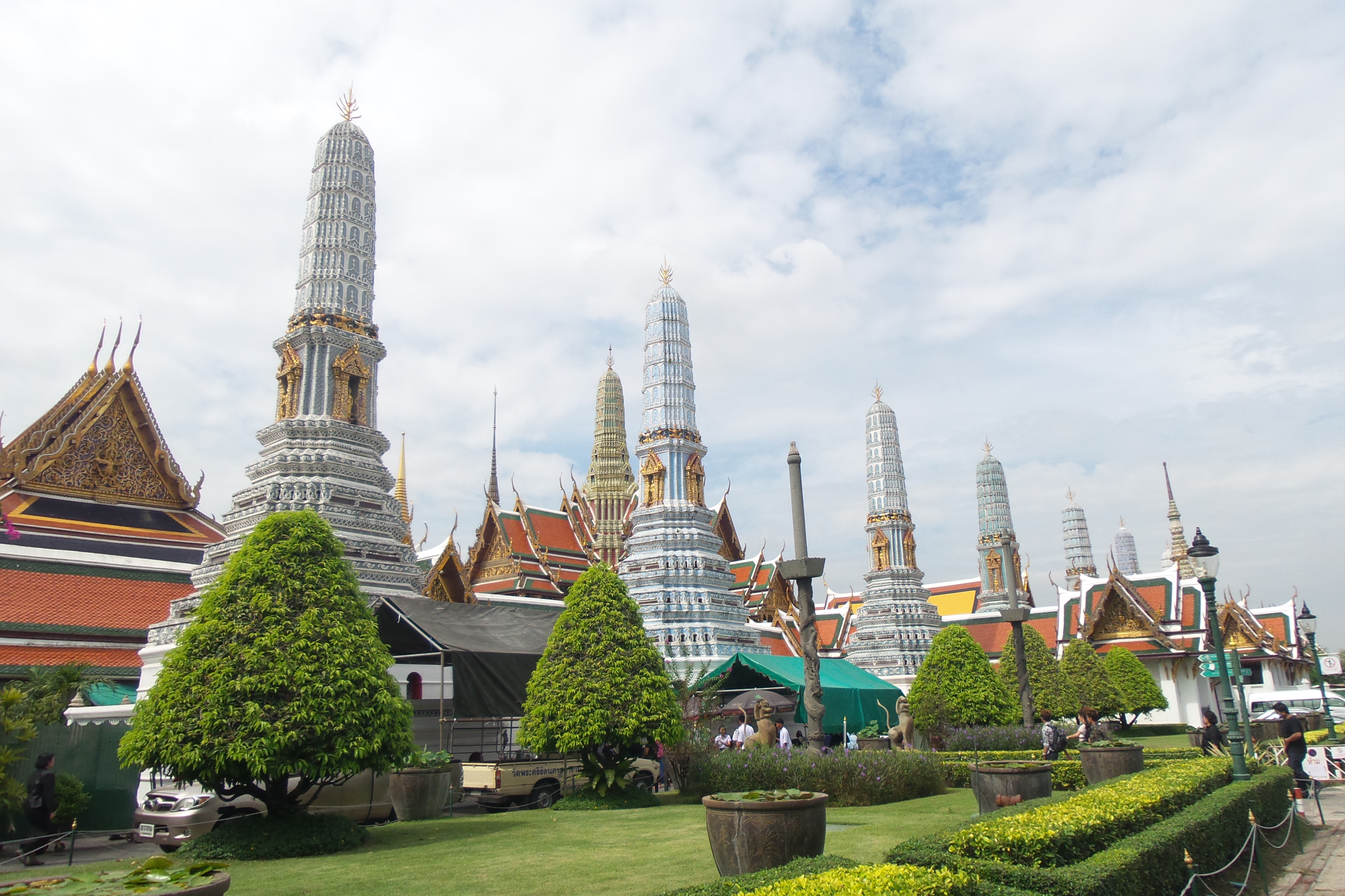 皇家田广场（Sanam Luang · สนามหลวง）