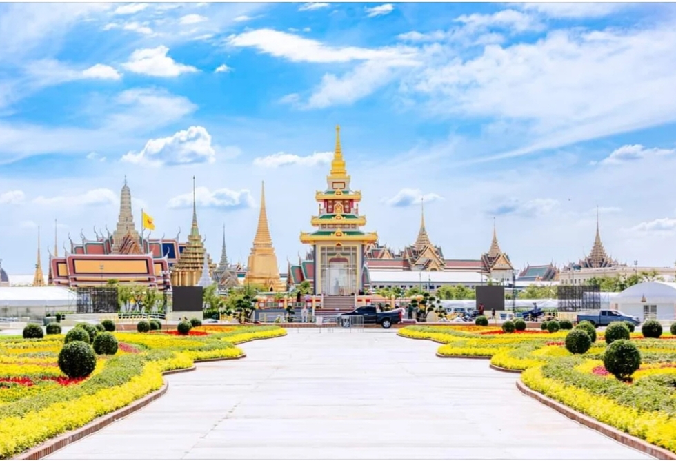 皇家田广场（Sanam Luang · สนามหลวง）