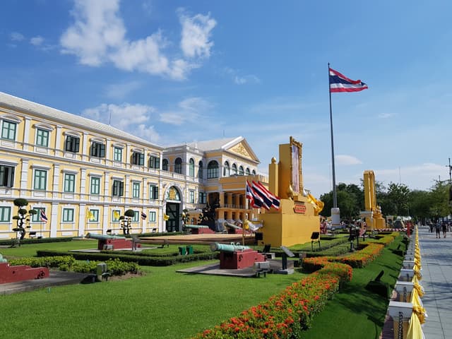 Warm light 60 minutes before sunset on the lawn, the softest light of the day. — Sanam Luang, Bangkok, Thailand